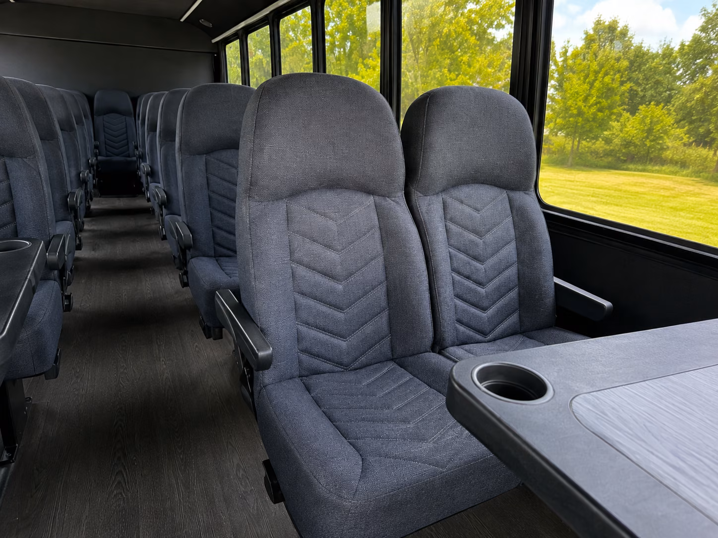 minibus rentals for groups heading to the saenger theatre in mobile